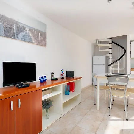 Lägenhet L'appartamento Di Giusi Olbia